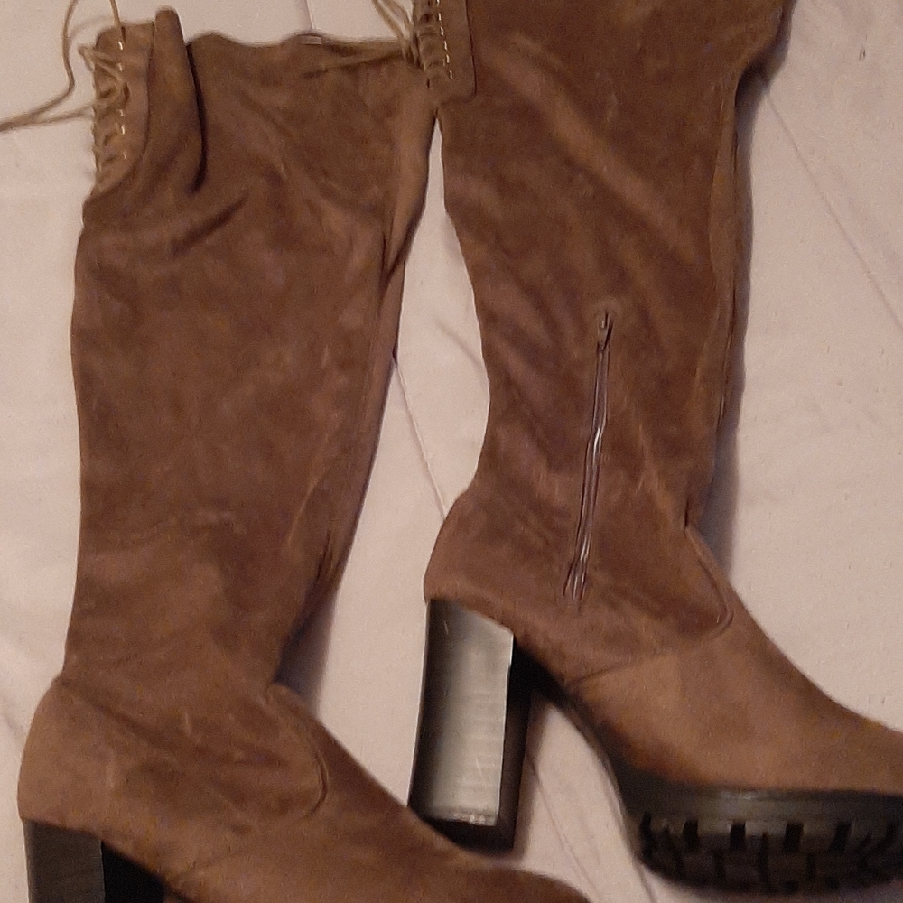 Suede size 12 tie in back boot